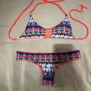 Khongboon Bikini